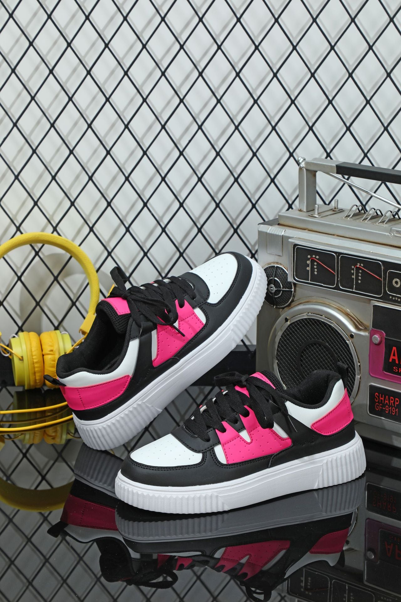 Couple style sneakers, breathable, comfortable, casual, sports single shoes